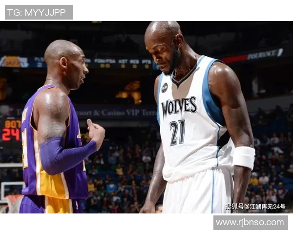 科比45分神勇表现助力湖人击败爵士，重燃季后赛希望